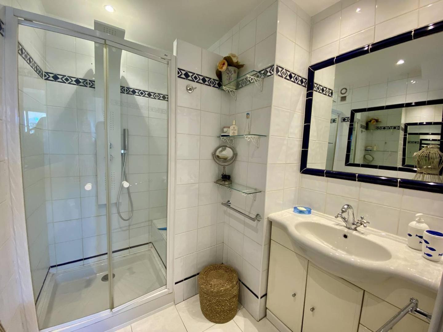 - Latour-maubourg - 2 P Renove Confort * Cannes